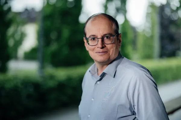 Porträt von Alex Kloss